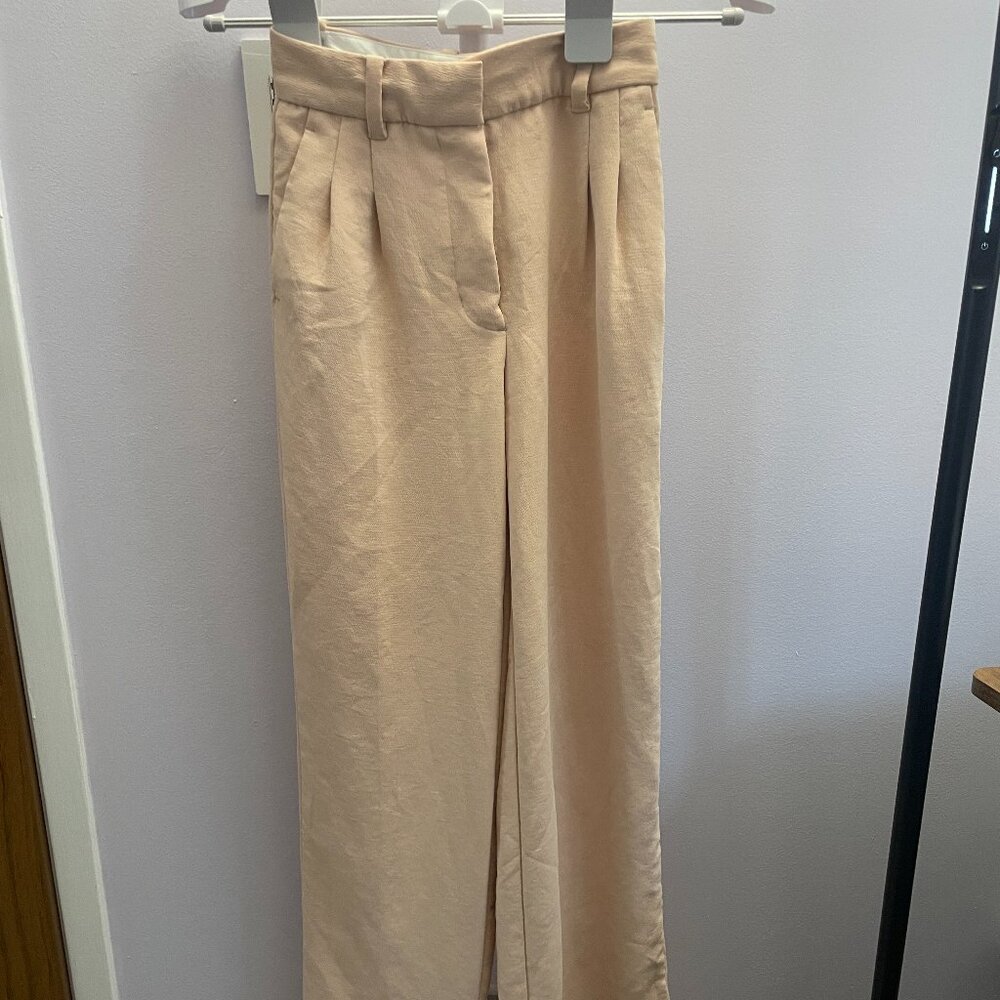 Light Pink Aritzia Effortless Pant